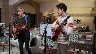 We Are Scientists - Make It Easy (Live at joiz)