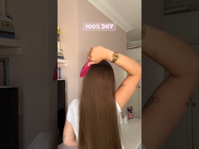 Vídeo relacionado con Tangle Teezer Ultimate Detangler Hairbrush - Cepillo Desenredante para Pelo Seco y Mojado - Apto para Todo Tipo de Cabello - Púas de Doble Altura para Menos Rotura y Sin Nudos - Rosa Millennial