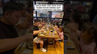 Download lagu UNCLE JORDY AJAK ANAK AYAH RUBEN MAKAN BARENG SAAT BUNDA SARWENDAH LAGI KERJA #sarwendah #rubenonsu mp3