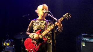 Tanya Donelly performs &quot;Snow Goose and Me&quot; in London, 26 September 2014