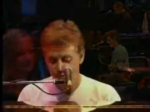 Paul McCartney   GOLDEN SLUMBERS Live