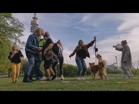 Welttanztag 2022 - WALK, DANCE, CELEBRATE - Tanzspaziergänge überall in ganz Deutschland