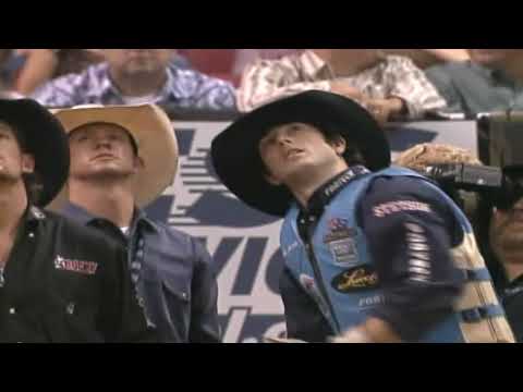 Deputy Sheriff bucks Jared Farley - 05 PBR Finals