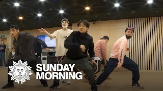 Download lagu BTS rehearses choreography of 'Boy With Luv' mp3 Download lagu BTS rehearses choreography of 'Boy With Luv' mp3