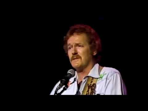 Gordon Lightfoot - "The Wreck Of The Edmund Fitzgerald" - Chicago - 1979