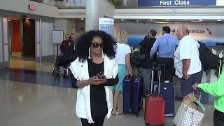 X17 EXCLUSIVE: Diana Ross Has To Wait Over 40 Minutes In Airport Line