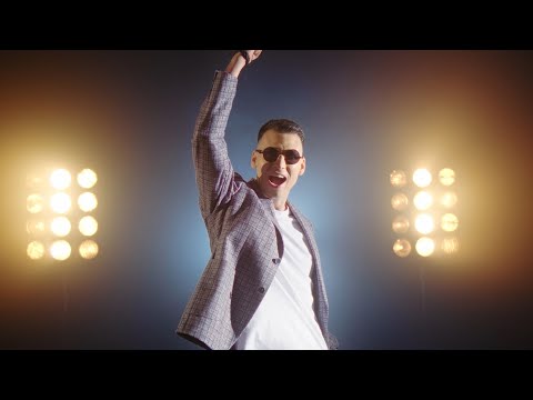 Bayera - Ze mną tańcz (Official Video)