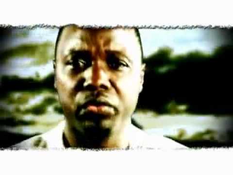 Petit Pays - GOD GO PAY