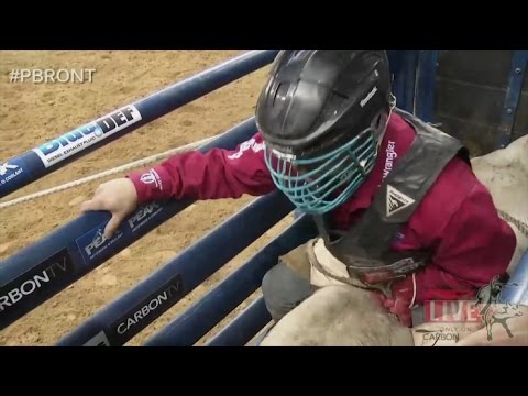 Mike Lee puts together an 83.5-point ride aboard A6 in the Mix (PBR)