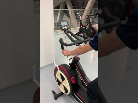体育学科 ワットバイク