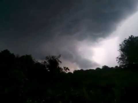 Tornado u Pancevu? Zamalo 20-06-2016 Velika oluja