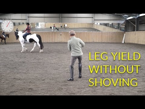 How to leg yield without shoving
