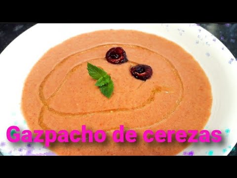 Combate el calor con un fresquito gazpacho de cerezas, ideal para las altas temperaturas.