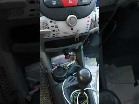 Пежо107 замена предохранителя прикуривателя