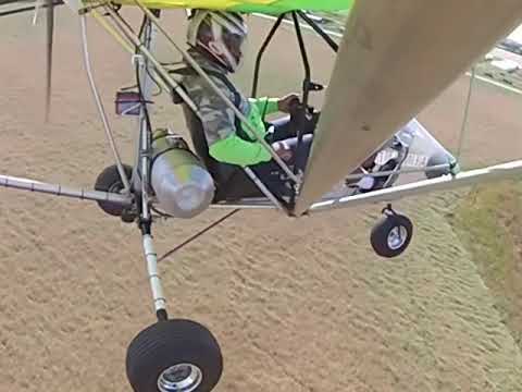 Aerolite 103 final approach 17 Indus park