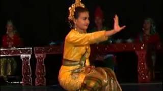 Download lagu Tari bagurau ISI Padangpanjang (Tari Kreasi Minangkabau) Karya Syaiful Erman mp3 Download lagu Tari bagurau ISI Padangpanjang (Tari Kreasi Minangkabau) Karya Syaiful Erman mp3