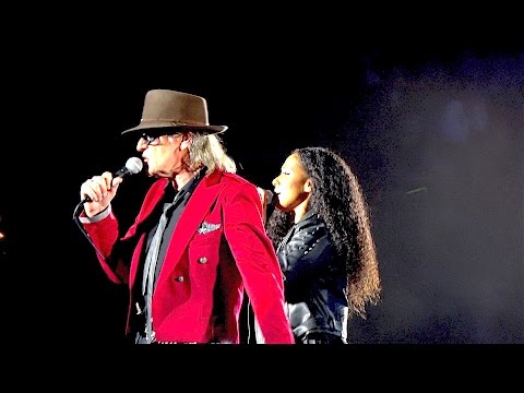 Udo Lindenberg feat. Nathalie Dorra & Carola Kretschmer - Das Leben  - Tour 2017 *LIVE*