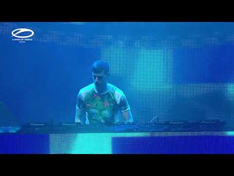 Bryn Liedl feat. Bethany Marie - Statues (Bryan Kearney Remix) Live In Asot 700 2015