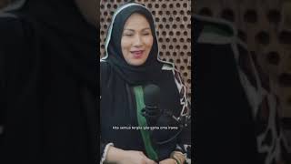 Download lagu CINTA CAMELIA MALIK BERTEPUK SEBELAH TANGAN TERHADAP RHOMA IRAMA mp3