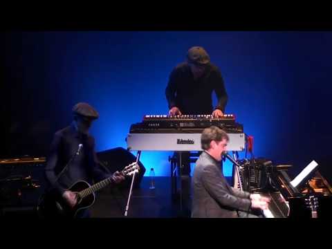 Paul met Band -  Mooi (Maarten van Roozendaal)