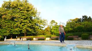 4K slow TV: laminar fountain in a morning park. Binaural water sounds. Relax, Focus or Study