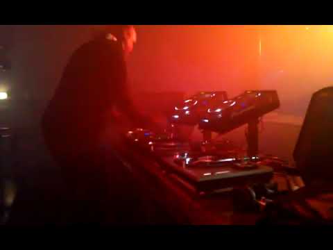 Jeff Amadeus on 3 decks @ Techno Buddha XL, de Loft XL 11 februari 2012