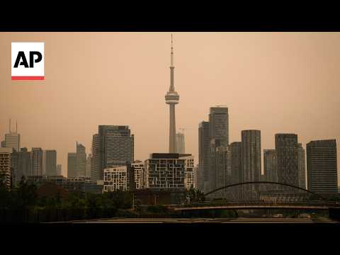 Wildfire smoke blankets Toronto, raising air quality concerns