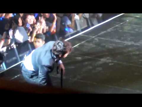 120427 [SS4INA Day 1] Super Junior - Good friends (Donghae and Kyuhyun focused)