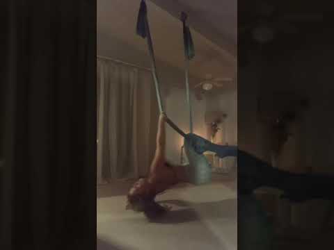Promotional video thumbnail 5 for Mermaid Laya