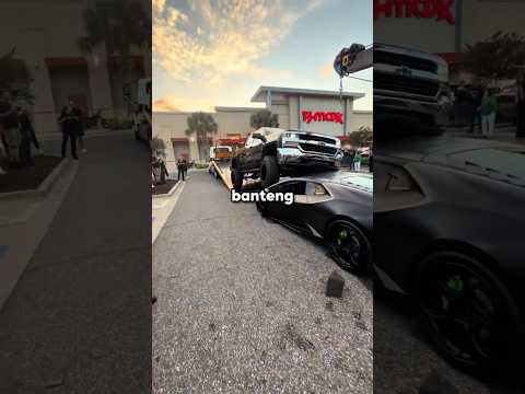 Lamborghini ini ditabrak BANTENG!