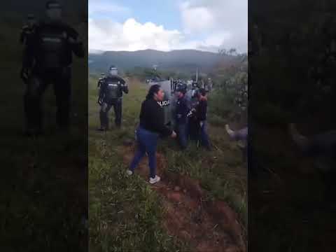 Disturbios en desalojo de Familias en Alpujarra - Tolima