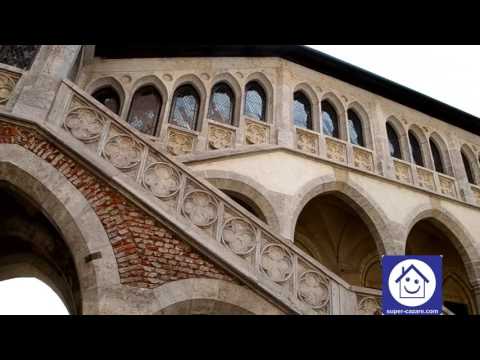 Castelul Corvinilor, Cazare Hunedoara