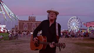 Steve Forbert - &quot;Living The Dream&quot; (Music Video)