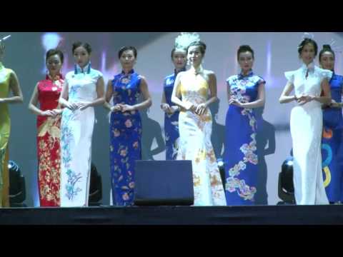 中国时装秀 -- 美南华星旗袍队