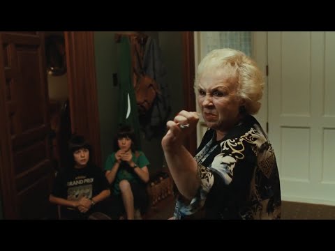 Nana vs Ricky (matrix style fight) | Aliens in the attic
