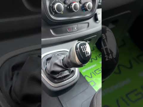 фото renault trafic iii 0