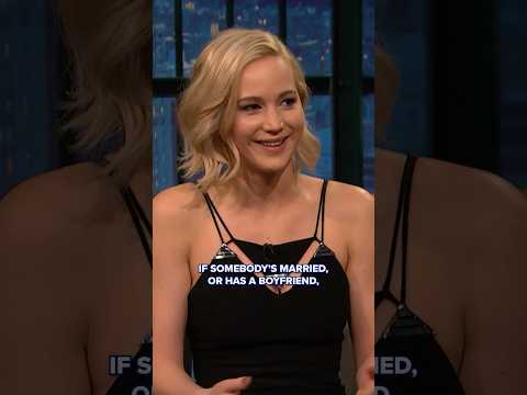 Jennifer Lawrence admits she tried to give Larry David her number 🤭