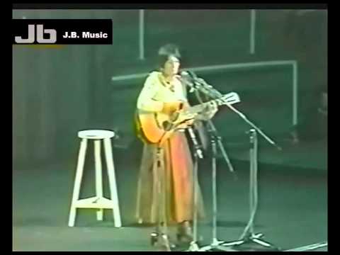 Joan Baez - Kumbaya (Live In Barcelona - Nov 18, 1977)