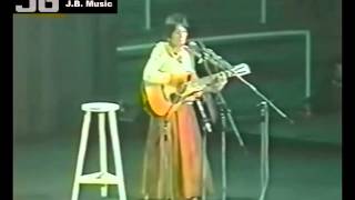 Joan Baez - Kumbaya (Live In Barcelona - Nov 18, 1977)