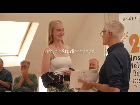 Videostill: Neue Räume 2025 – Rundgang durch die Otto-Suhr-Allee
