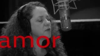 Regina Machado - 'O Amor é Velho-menina' (Tom Zé)