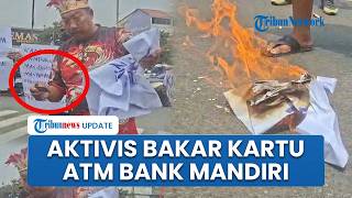 Aktivis Depok Gelar Aksi Bakar Kartu ATM Mandiri di Margonda Buntut Rekening Botok Diblokir