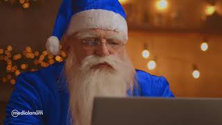 Banco Mediolanum ¿Por qué Papá Noel se ha vestido de azul? ¡Descubre el concurso infantil Vídeo-Historias Mediolanum! anuncio