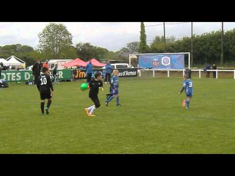 Les Etoiles du Trégor 2015   U9   T A RENNES 1   STADE MAYENNAIS 1   3 1 7