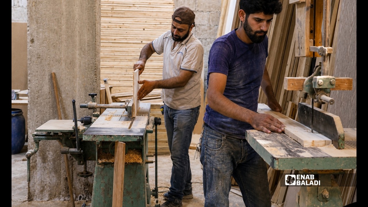 صناعة الموبيليا في داريا.. شهرة قديمة وموديلات تتغير