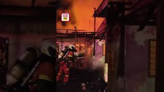 Download lagu 20 motosikal musnah terbakar di Parit Buntar mp3 Download lagu 20 motosikal musnah terbakar di Parit Buntar mp3