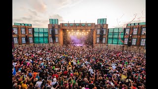 Salt-N-Pepa: &quot;Push It&quot; LIVE at Town Centre, Boomtown Festival 2019