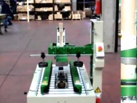 Fermeuse de caisses GEM 52 - scotcheuse pour cartons avec courroies latérales et réglage manuel_1