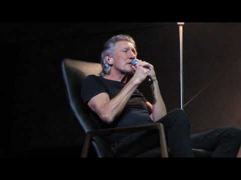 Roger Waters 10.26.10 "Nobody Home" " "The Wall" with G.E. Smith and David Kilminster on guitar...
