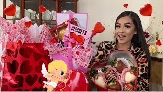 MAKING MY BOYFRIEND A VALENTINES GIFT BASKET | DIY Valentine’s Gift Ideas (What I got my boyfriend)